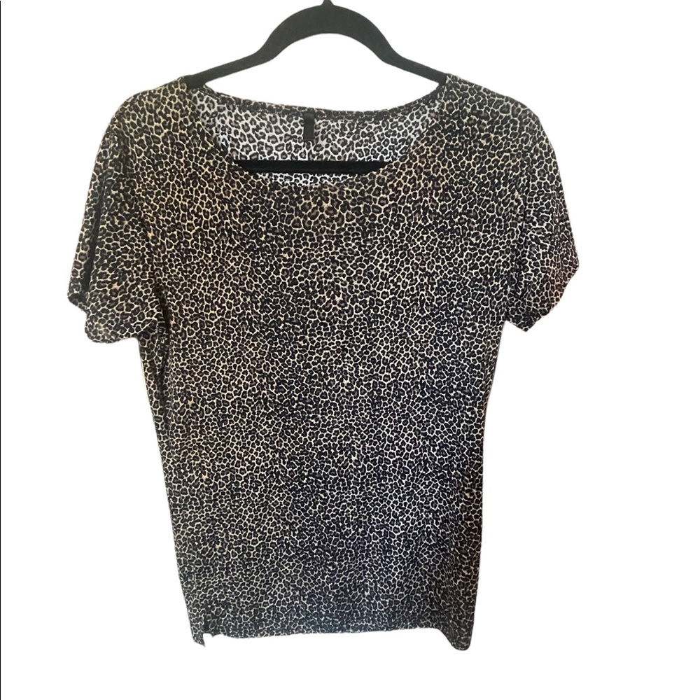 Leopard print t shirt.